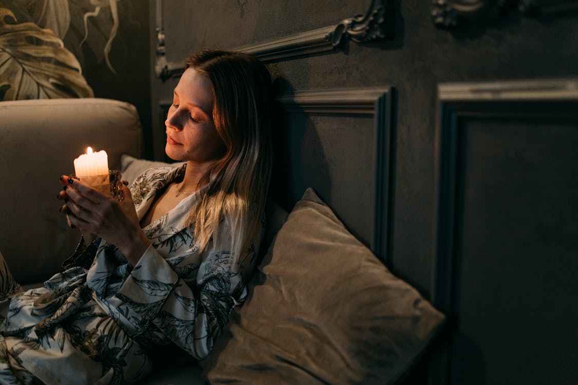 Vibromasseur clitoridien et bien-être féminin - moment de détente