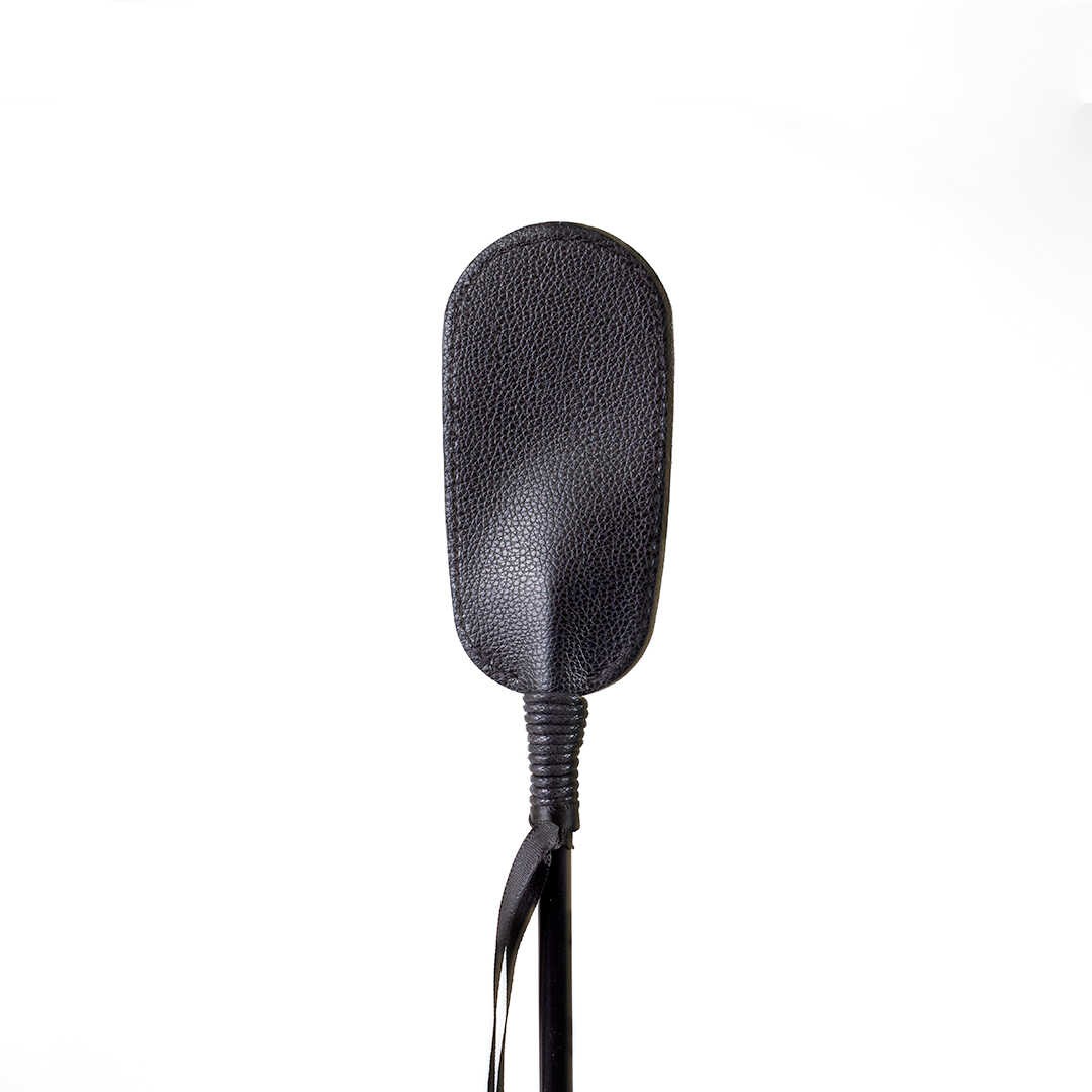 Cravache ovale en simili cuir - Secret Play – Image 2