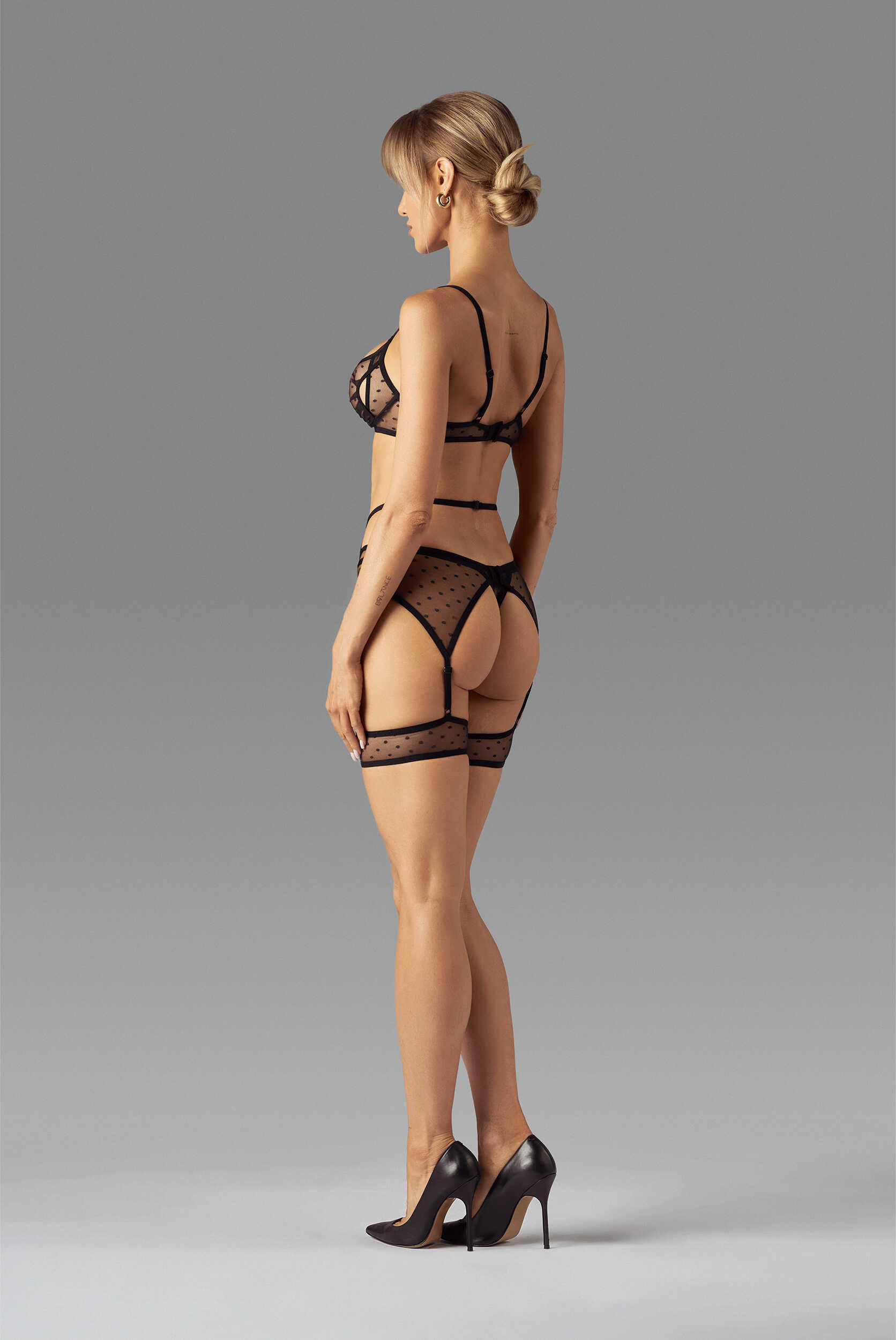 Ensemble lingerie 3 pièces à pois noir élégant - Obsessive – Image 3