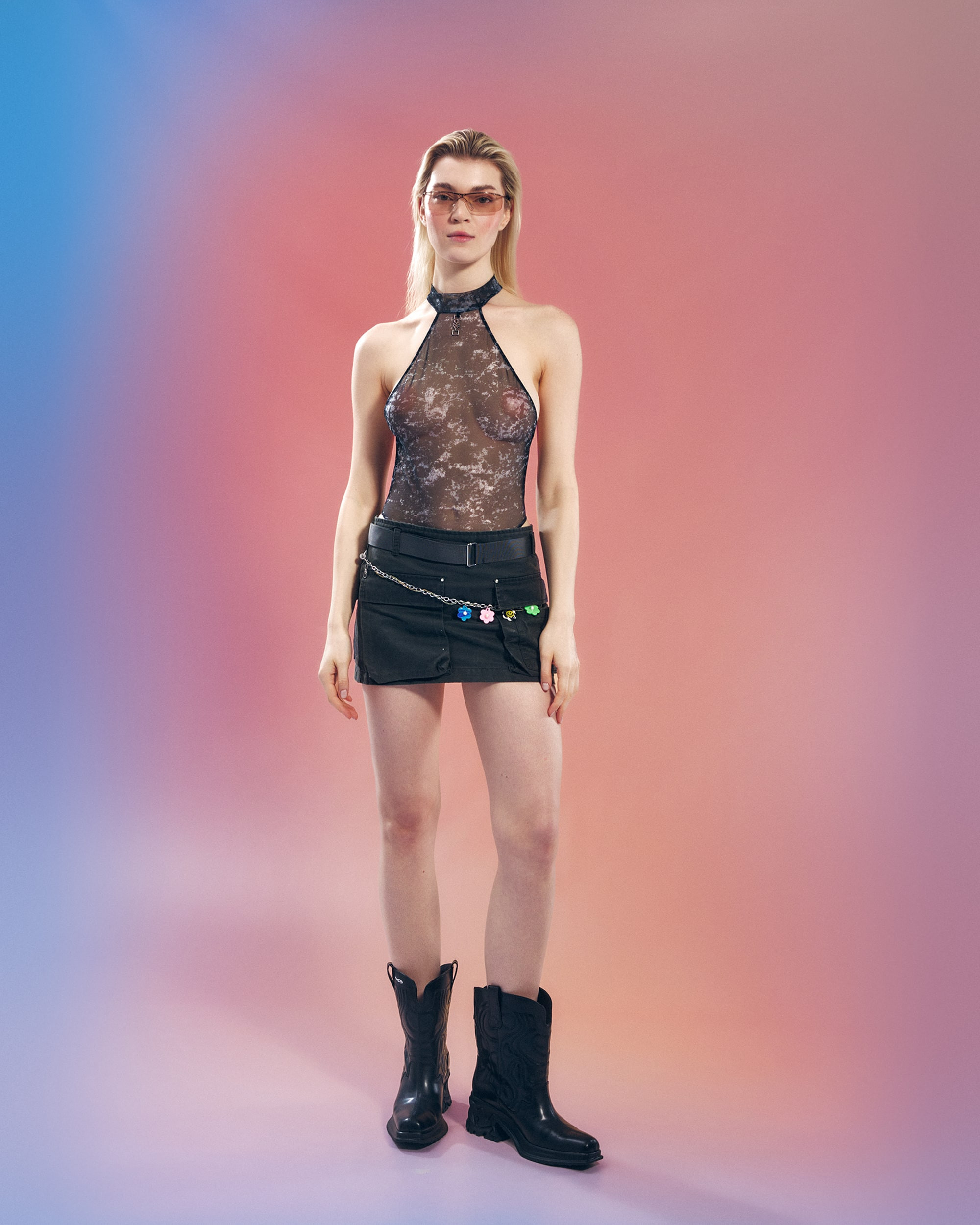 Body transparent col fantaisie avec pendentif - Obsessive – Image 5